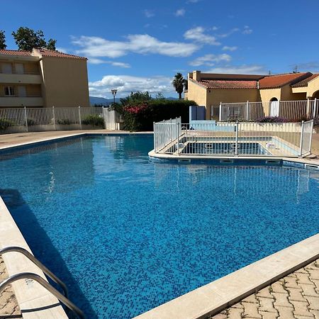 T2 Rdc A Canet En Roussillon Europa 4 Pers ,Piscine,Clim, Tennis, Parking Luaran gambar