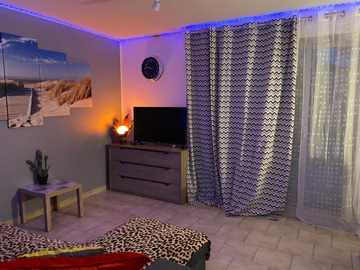 T2 Rdc A Canet En Roussillon Europa 4 Pers ,Piscine,Clim, Tennis, Parking Luaran gambar