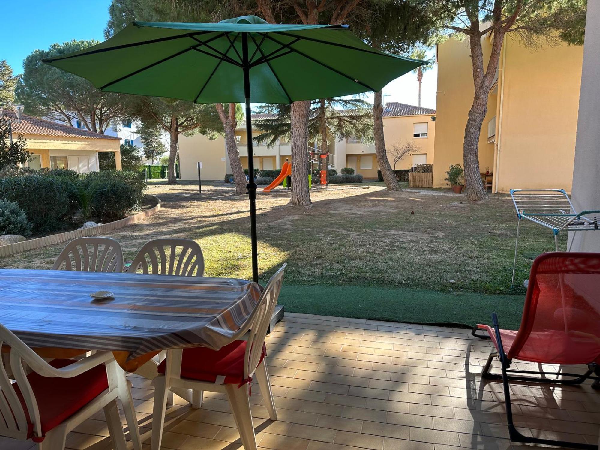 T2 Rdc A Canet En Roussillon Europa 4 Pers ,Piscine,Clim, Tennis, Parking Luaran gambar