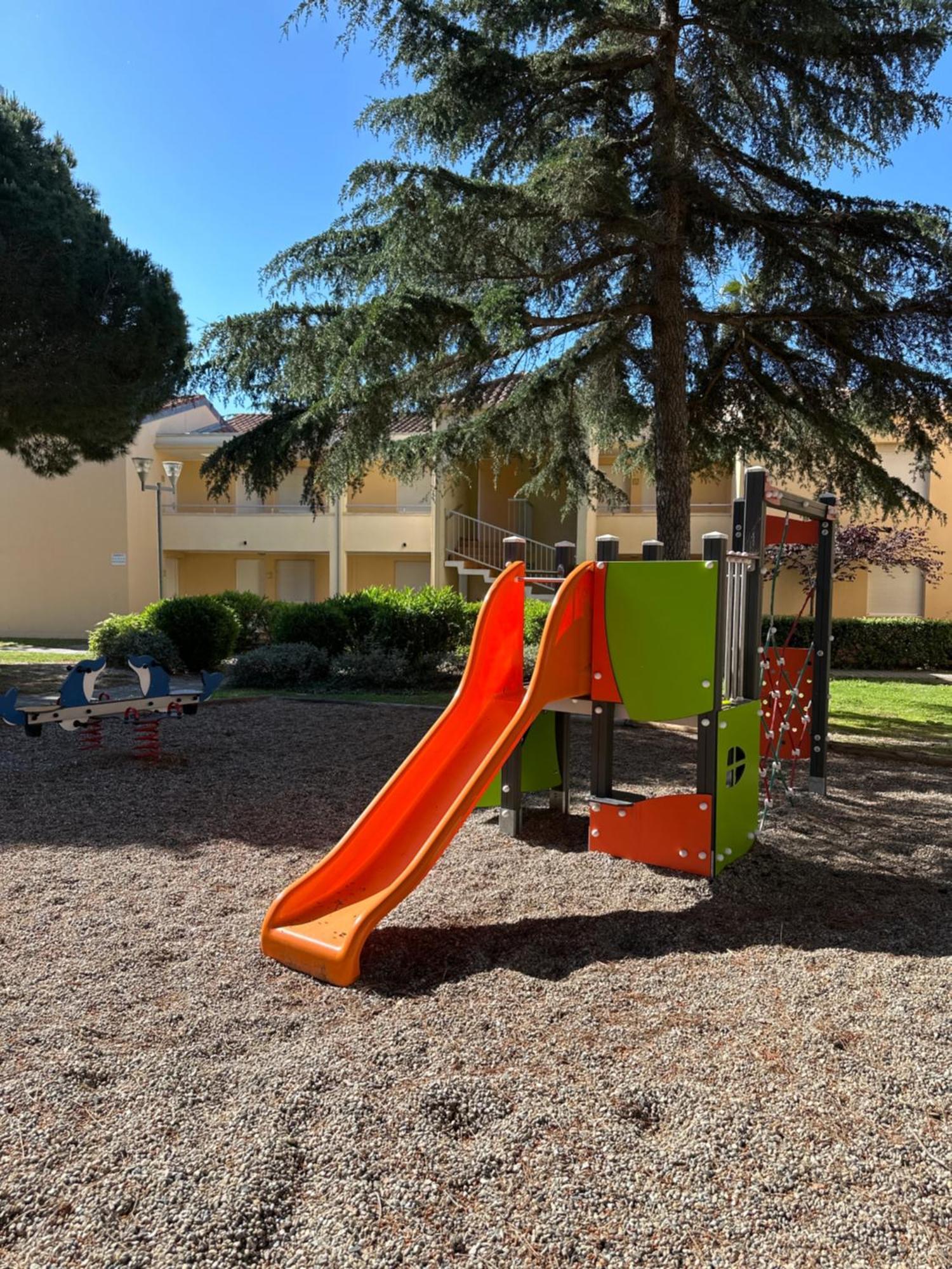 T2 Rdc A Canet En Roussillon Europa 4 Pers ,Piscine,Clim, Tennis, Parking Luaran gambar