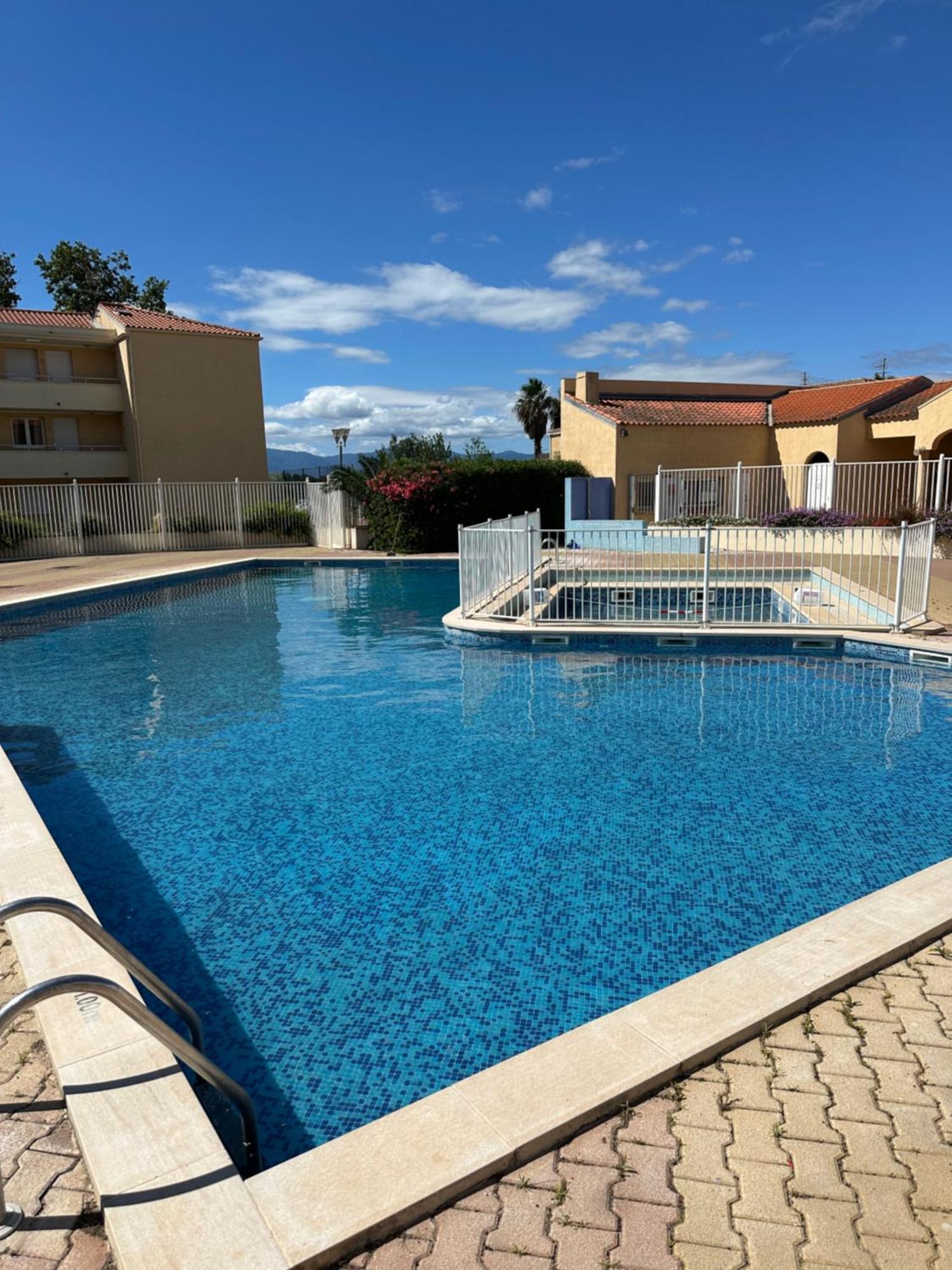 T2 Rdc A Canet En Roussillon Europa 4 Pers ,Piscine,Clim, Tennis, Parking Luaran gambar