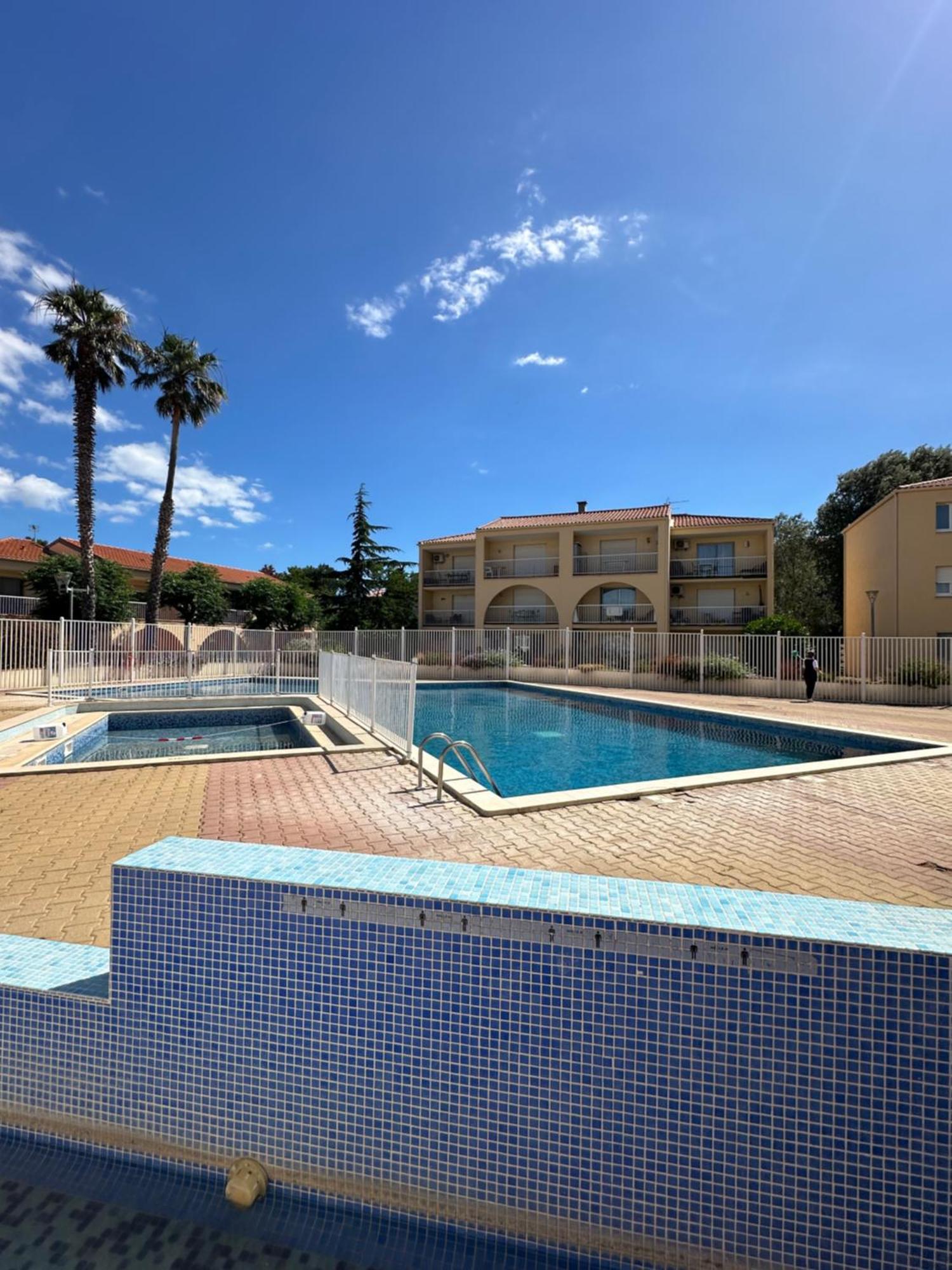 T2 Rdc A Canet En Roussillon Europa 4 Pers ,Piscine,Clim, Tennis, Parking Luaran gambar