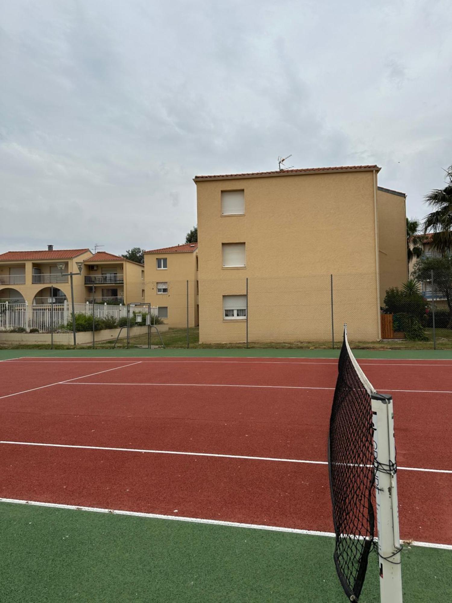 T2 Rdc A Canet En Roussillon Europa 4 Pers ,Piscine,Clim, Tennis, Parking Luaran gambar